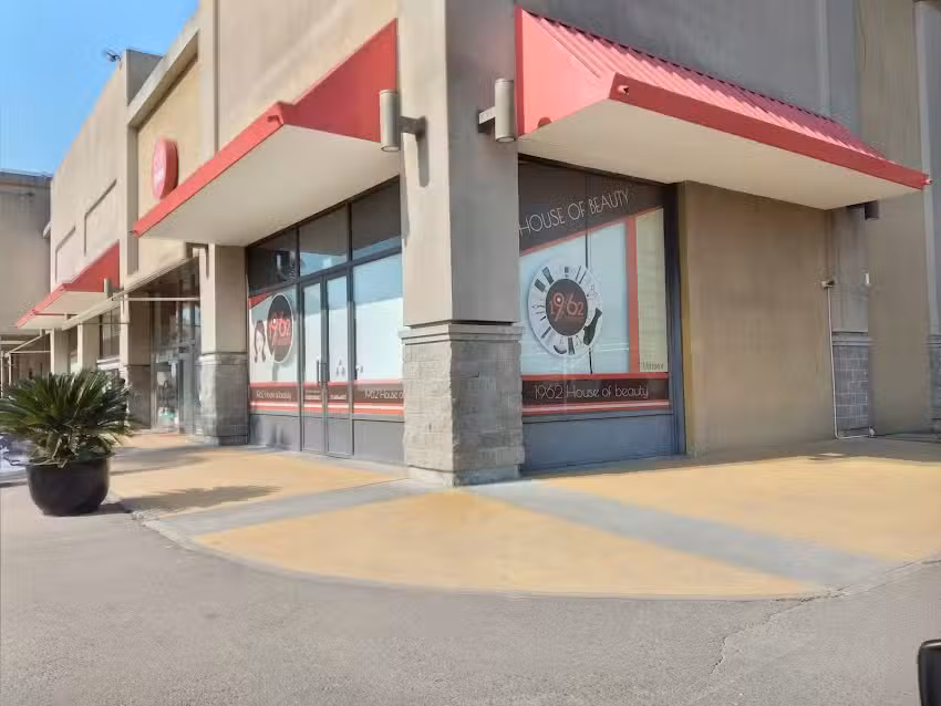 1962 house of beauty