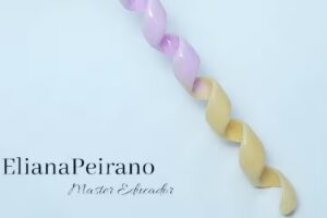 Academia de u&ntilde;as Eliana Peirano .