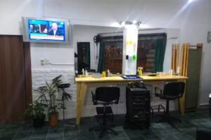 Adriano Salon Unisex