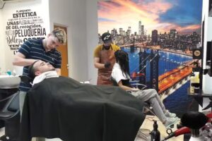 Agust&iacute;n Rivero sal&oacute;n profesional