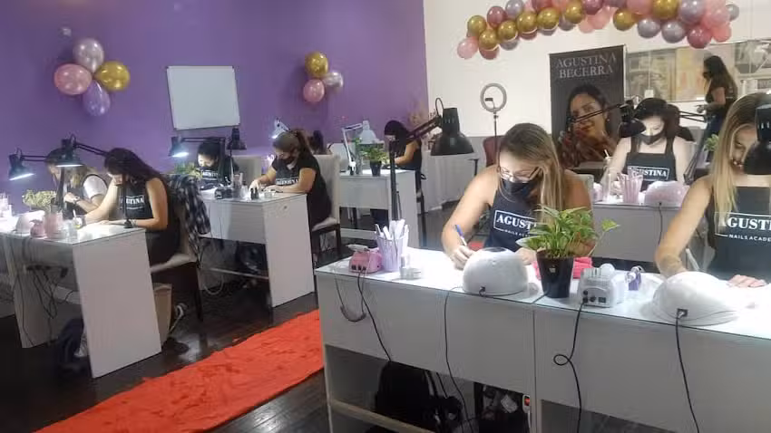 Agustina Nails Academy