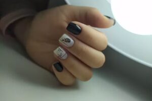 Ailin Herman u&ntilde;as, comestologia, depilaci&oacute;n definitiva y m&aacute;s.