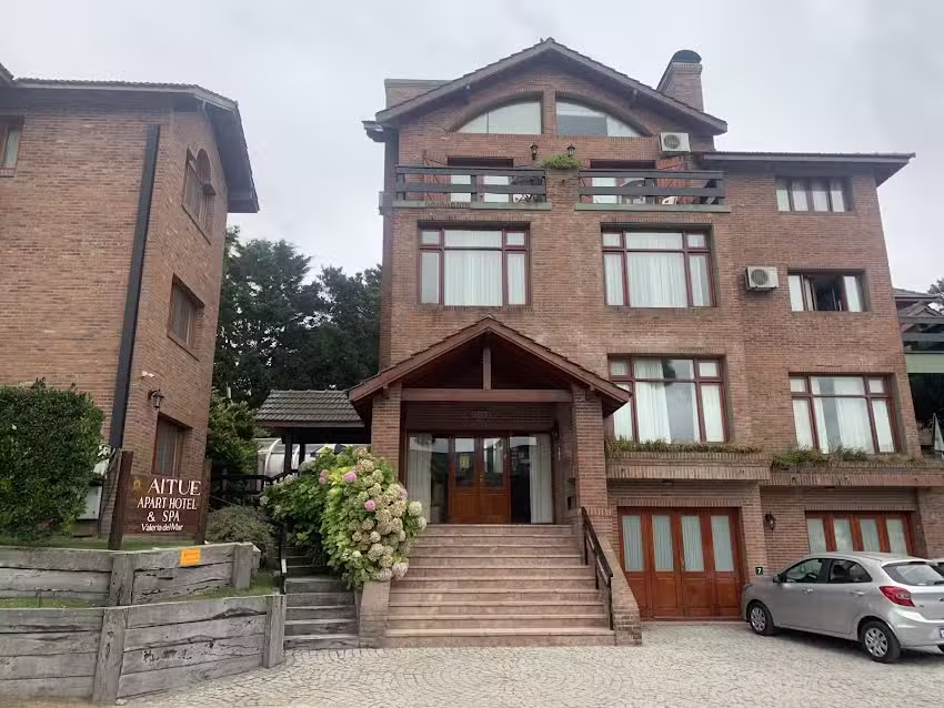 Aitue Apart Hotel & Spa