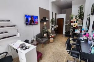 Al Estudio de color y manos