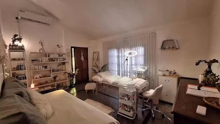 Ale Sarmiento Dermatocosmiatra