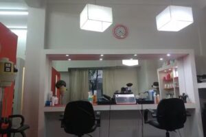 Alejandra Insua Peluquer&iacute;a Unisex