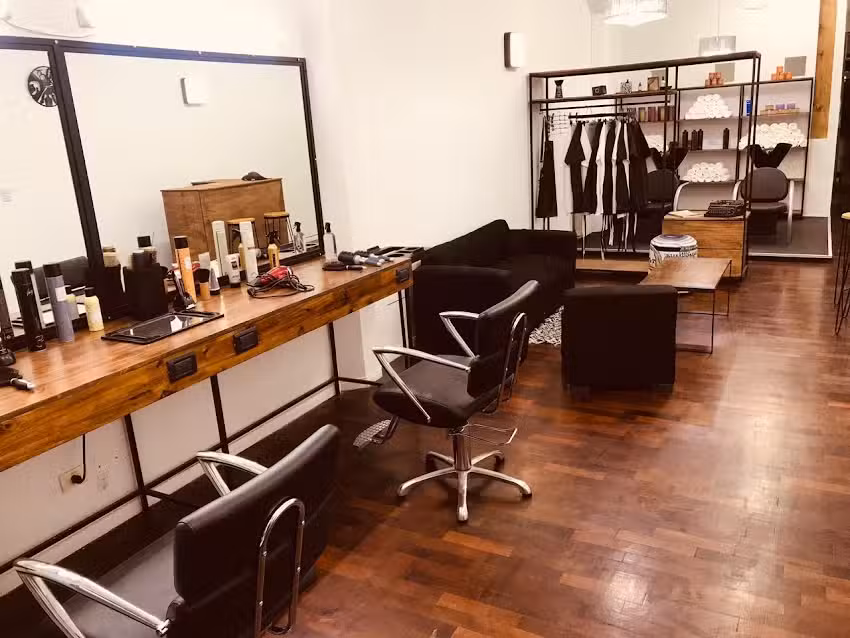 AlejandroReyespeluqueros