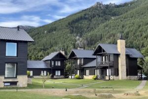 Amancio Hotel Spa & Cabañas – Frente al Lago