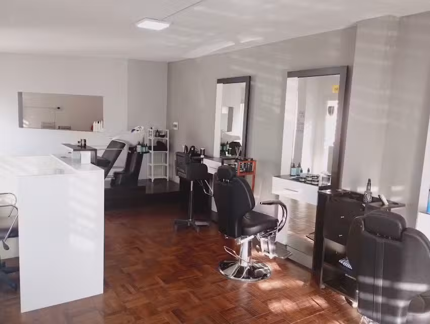 Anahi Luciani The Barber