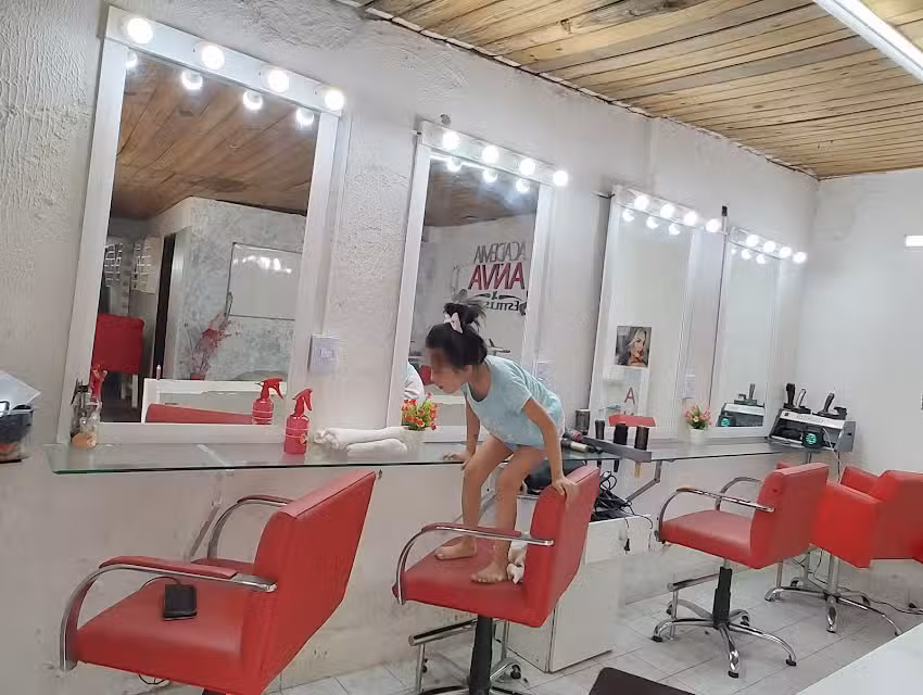 ANVA Estilistas Profesionales