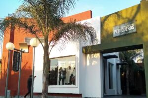 Ariel Cudeyro Peluqueros