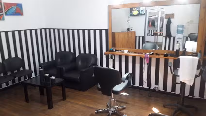 Aroca Peluquer&iacute;a Masculina