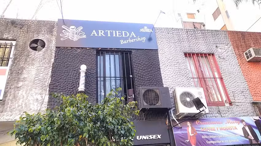Artieda Peluquer&iacute;a & Barberia