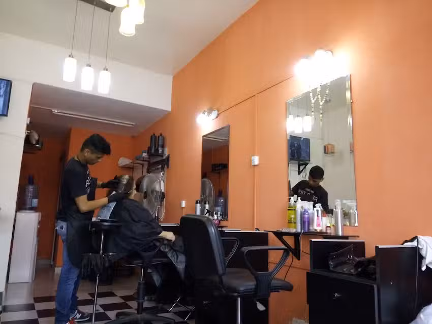 Augusto Salon Unisex