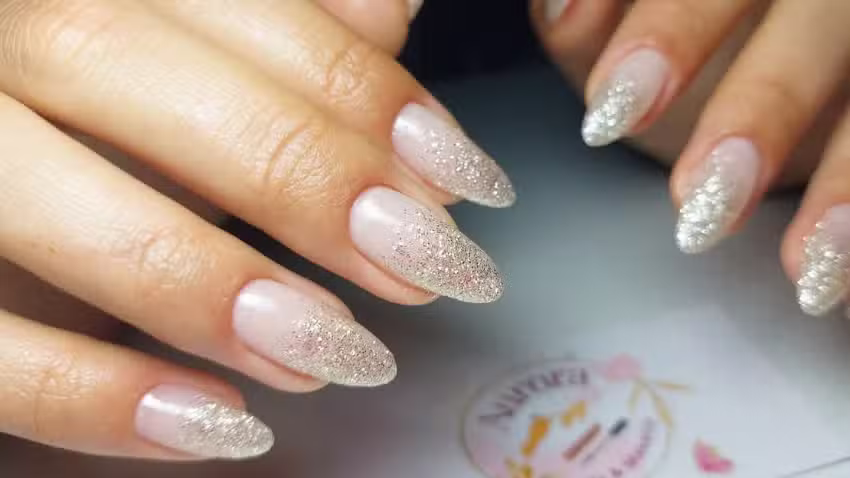 Aurora Nails & MakeUp