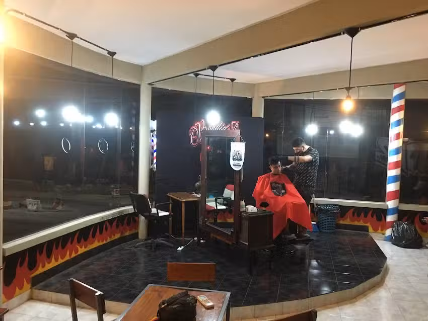 Bandidos Peluquer&iacute;a