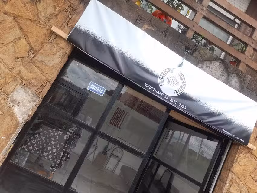 BARBER SHOP