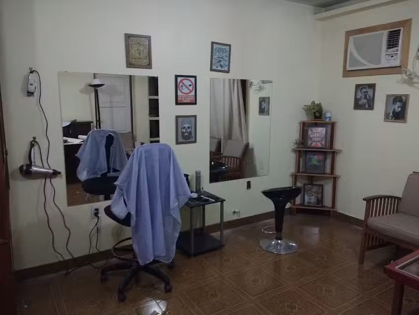 Barber&iacute;a & Peluquer&iacute;a Fernandez
