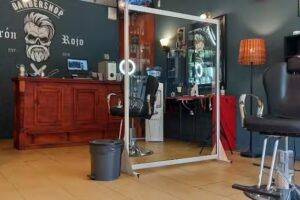 BAR&Oacute;N ROJO Barber Shop