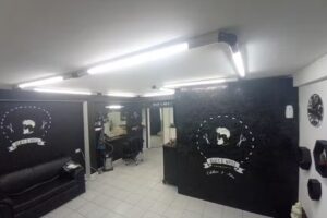 Black&white peluqueria