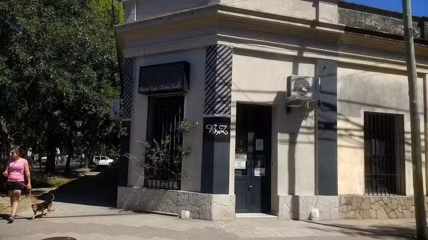 Brenda Zoff &ndash; Zelma Serotkin Peluquer&iacute;a