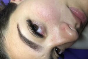 Brunna – CEJAS Y PESTAÑAS