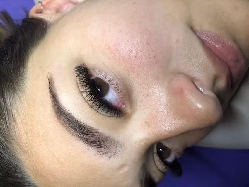 Brunna &ndash; CEJAS Y PESTA&Ntilde;AS