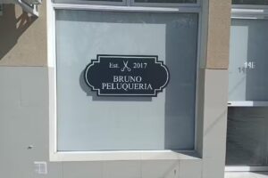 Bruno peluquer&iacute;a