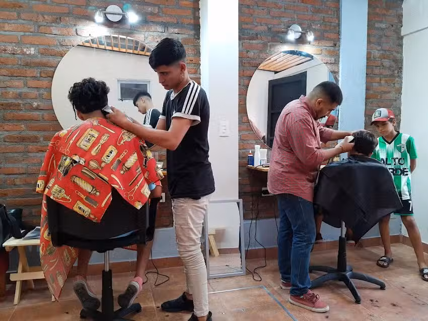 Buenos Tiempos Peluquer&iacute;a Masculina