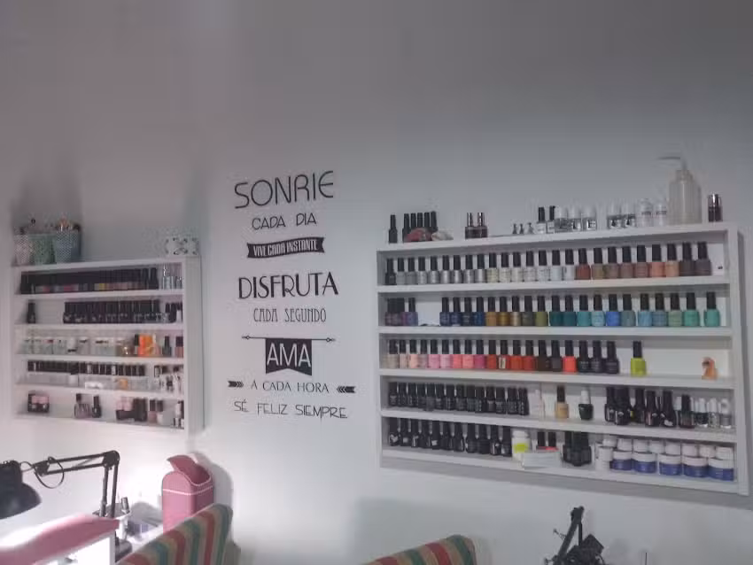 ByLoreSolanillaStudio&Academy