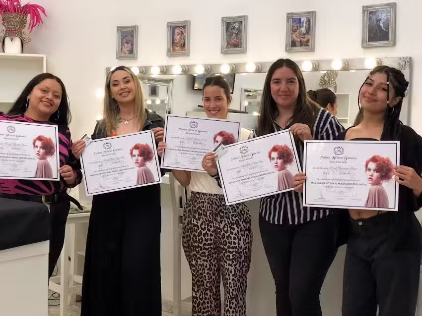 Carina Herrera Gimenez Estudio & Escuela Maquillaje