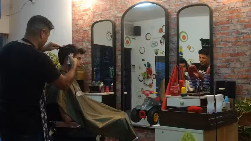 Carlos Salon Estilista