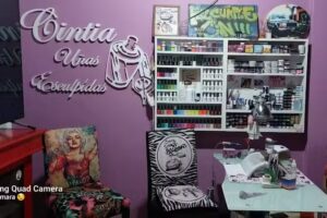 Cintia tamara u&ntilde;as esculpidas