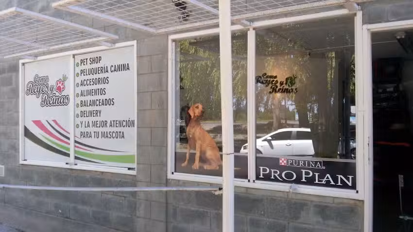 Como Reyes Y Reinas Pets Shop y Peluquer&iacute;a Canina