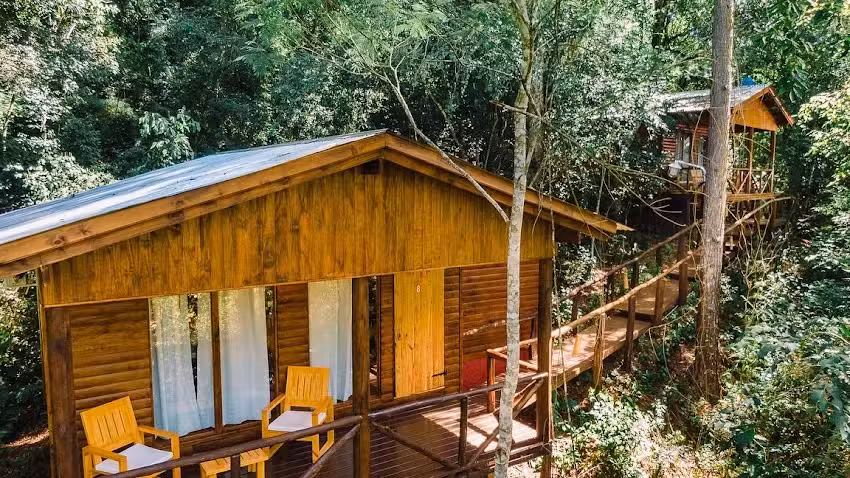 Complejo Ysyry &ndash; Caba&ntilde;as y Salon de eventos / balneario y toboganes acuaticos