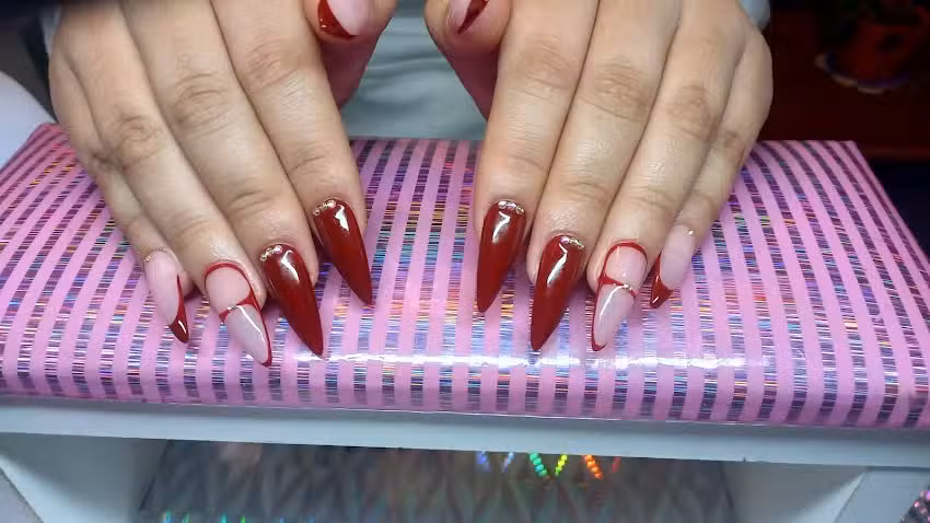 Consentidas u&ntilde;as y pesta&ntilde;as