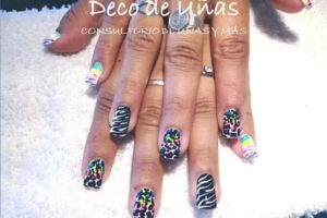 Consultorio de U&ntilde;as Y M&aacute;s