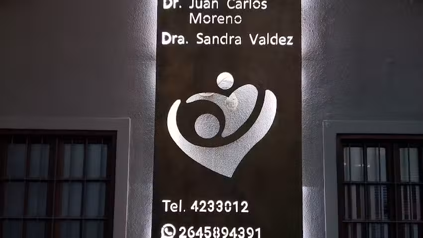 CONSULTORIO DERMATOLOGIA Y ESTETICA