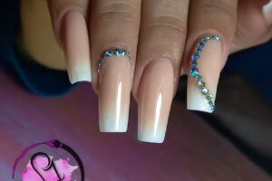 CURSOS de uñas/TURNOS de uñas/ uñas esculpidas / Soft gel/Capping / Semi/ Capsulas dual/ Sol Juarez Nails