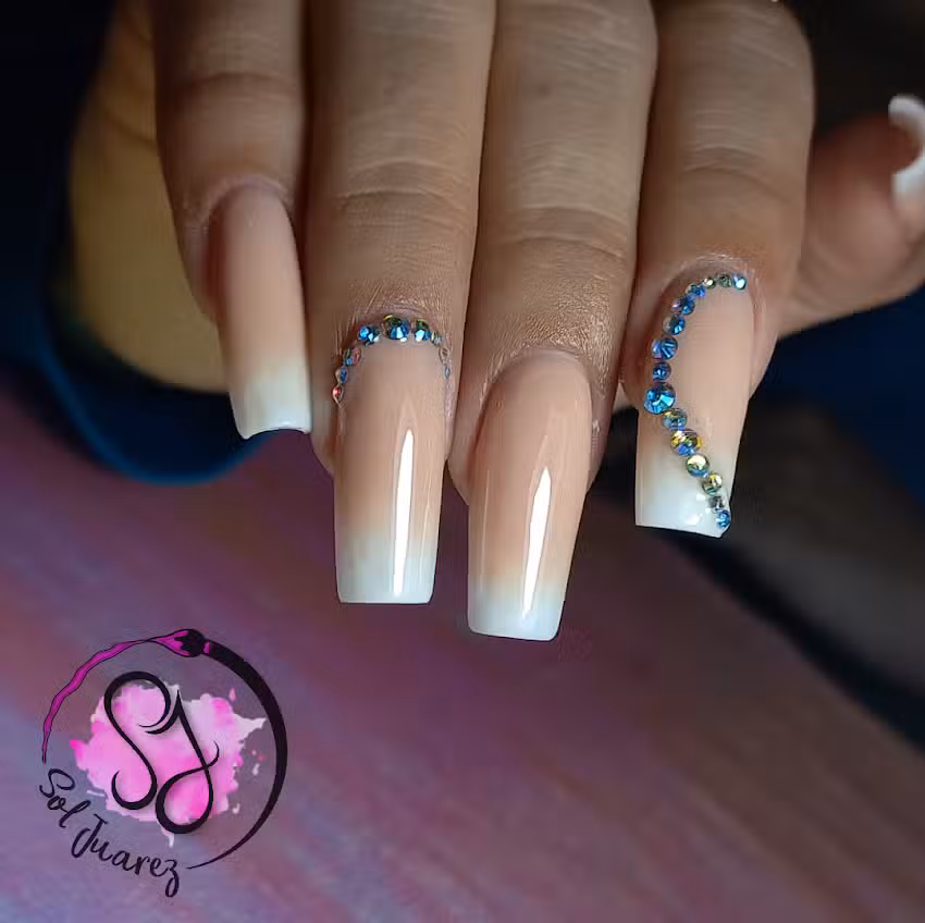 CURSOS de u&ntilde;as/TURNOS de u&ntilde;as/ u&ntilde;as esculpidas / Soft gel/Capping / Semi/ Capsulas dual/ Sol Juarez Nails