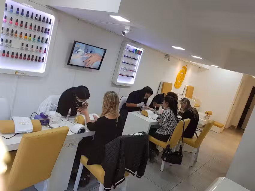 d-u&ntilde;as Villa del Parque nails & beauty