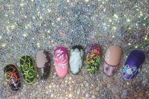 Debora Nieva- Manicuria