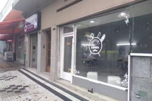 Denver Barber&iacute;a