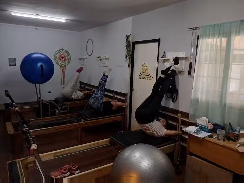 DEUS PILATES Y ESTETICA