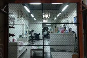 Divas y Divinas Peluquer&iacute;a