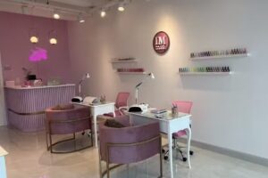 DM Nails Studio