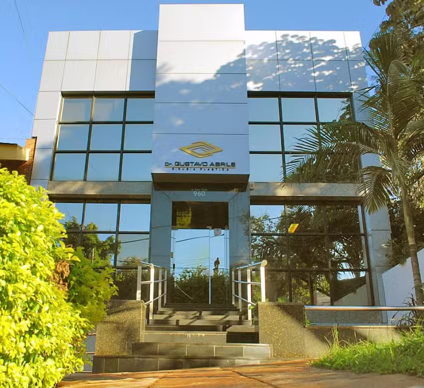 Dr. Gustavo Abrile -Cirug&iacute;a Pl&aacute;stica & Spa-