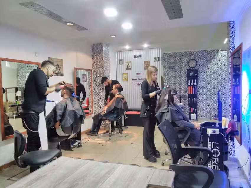 Eduardo Valentino&rsquo;s Hair Studio & Barber shop