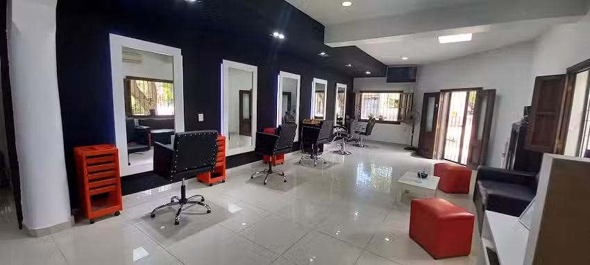 El Porfiao &ndash; Peluquer&iacute;a y Barber&iacute;a