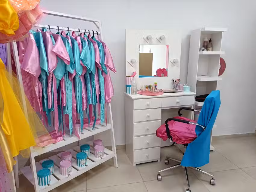 &ldquo;ENCANTADAS SPA DE NI&Ntilde;AS&rdquo;